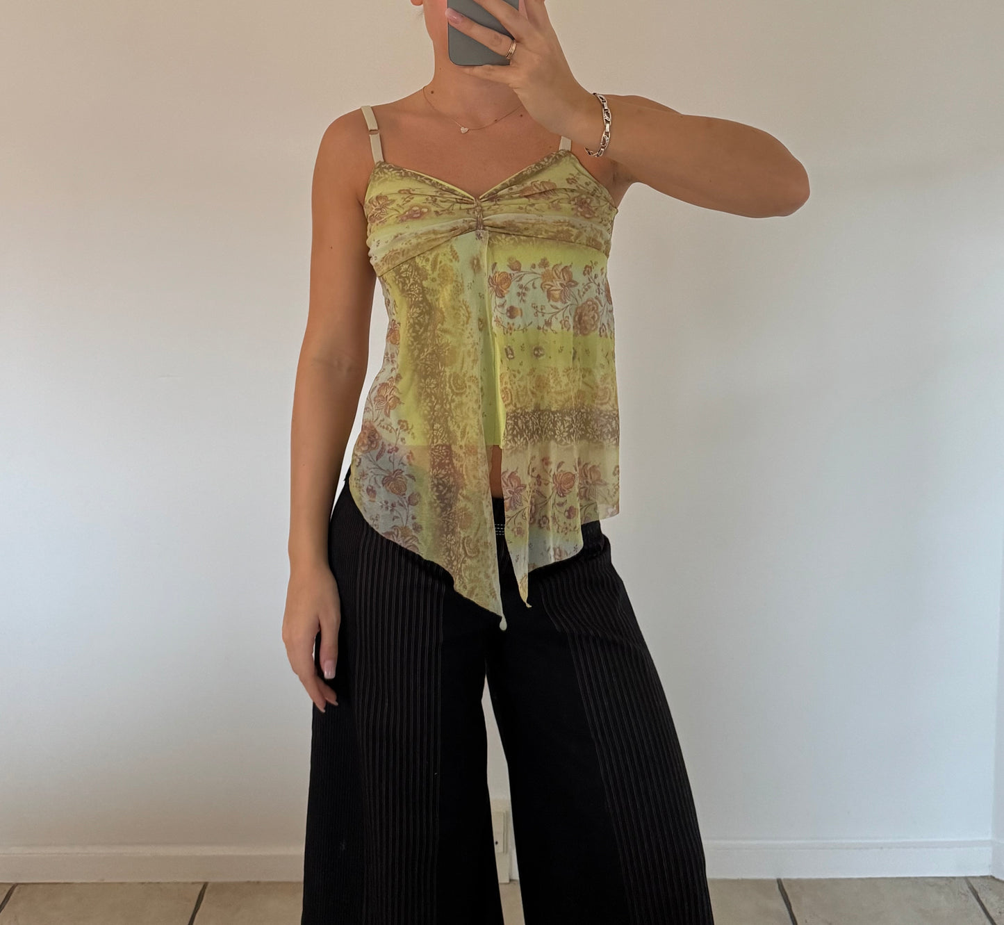 Mesh top