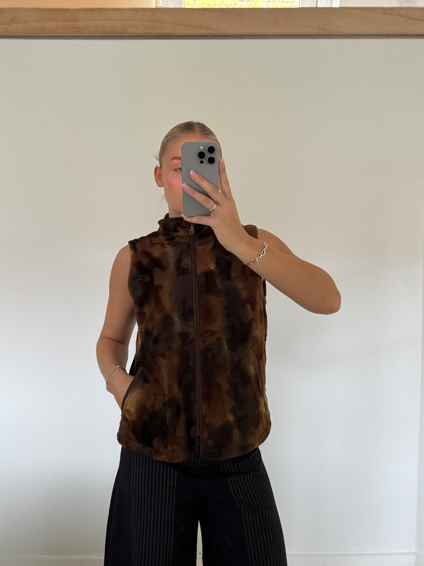 Vest med pels