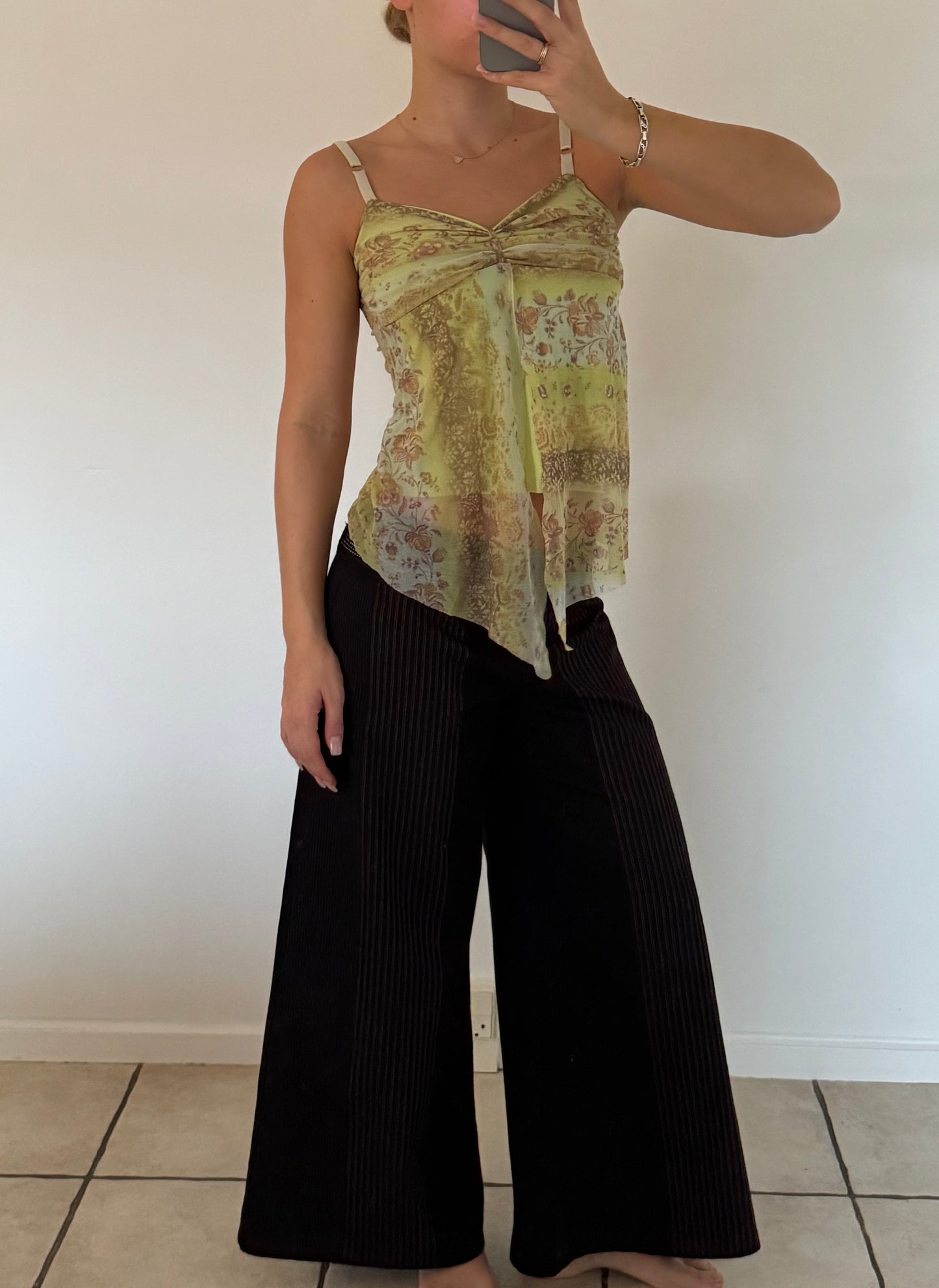 Mesh top