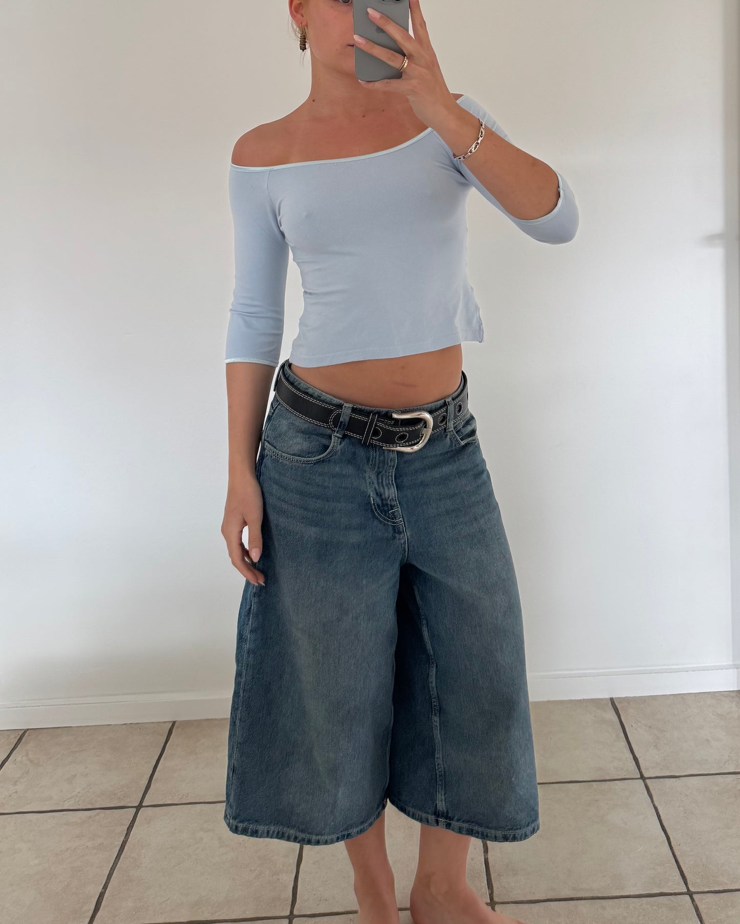 Off-shoulder